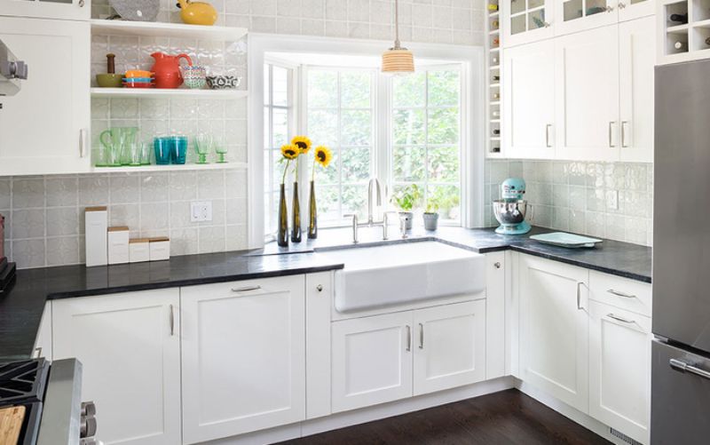 Lưu ý thiết kế bếp có cửa sổ hợp phong thủy