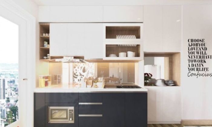 Tủ bếp ngày nay có xu hướng sử dụng chất liệu acrylic, tạo cảm giác sáng bóng và dễ lau chùi