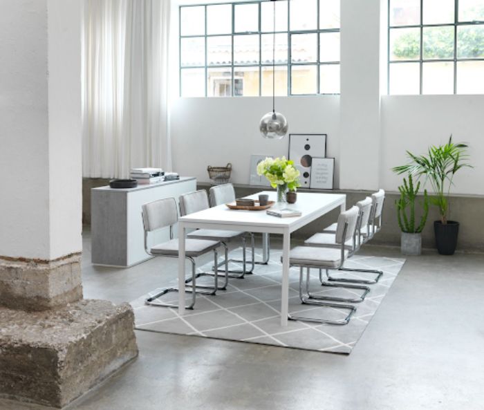 Mẫu nhà bếp đẹp đơn giản tông màu trắng nhẹ nhàng, trang nhã