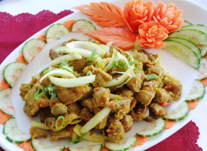 Ớt băm xào mề gà