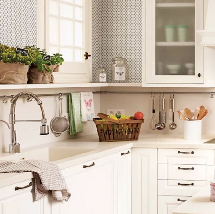 Tủ bếp chữ L tăng không gian nấu nướng hiệu quả
