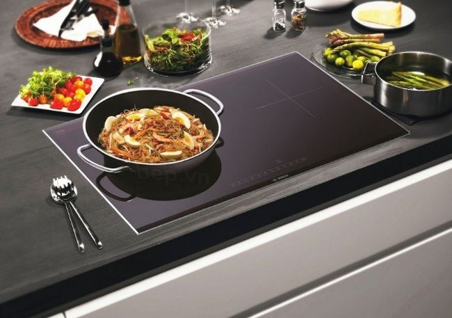 Chất liệu mặt kính ảnh hưởng đến độ bền của bếp?