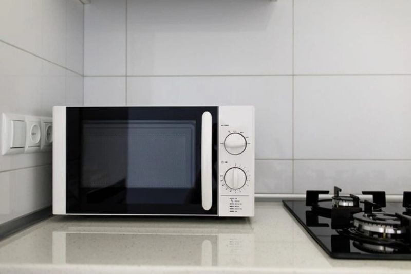 Cơ chế hoạt động của lò vi sóng ra sao?