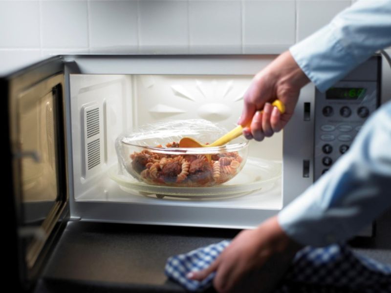 Sóng lò vi sóng có hại gì cho sức khỏe không?